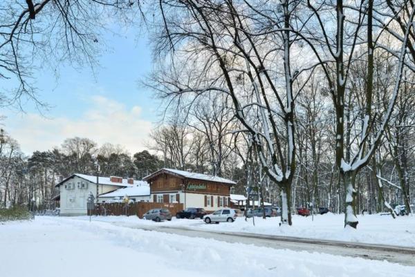 Restauracja Leśniczówka zimą 9